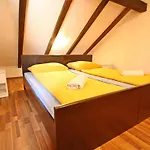 Leme - Comfort One Bedroom With Garden View Apt5 아파트 *