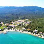 Leme - Comfort One Bedroom With Garden View Apt5 Drače