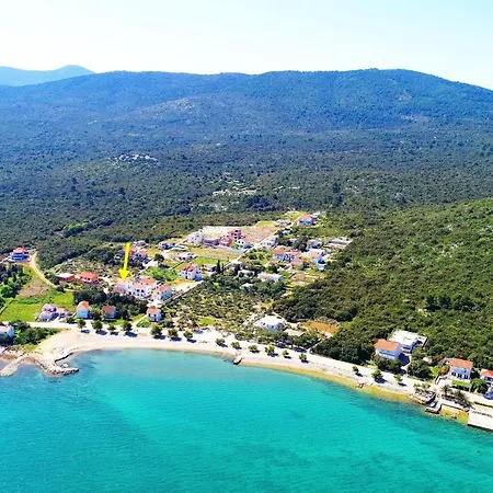 Leme - Comfort One Bedroom With Garden View Apt5 Драче